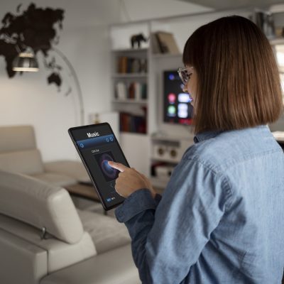 young-woman-using-home-technology